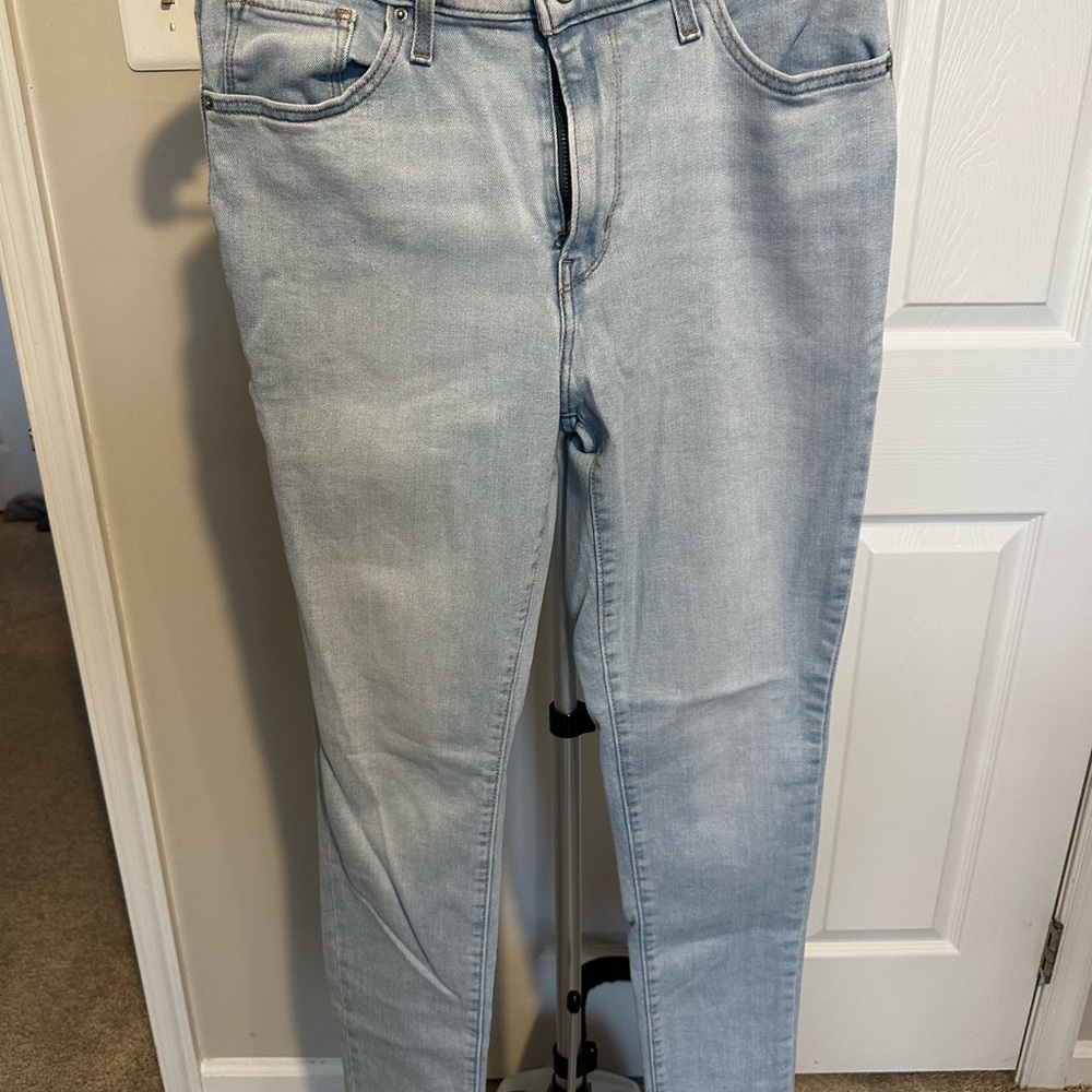 Levi's Women's Light Blue Skinny Jeans
